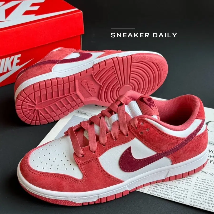 Giày (WMNS) Nike Dunk Low 'Valentine's Day 2024' FQ7056-100