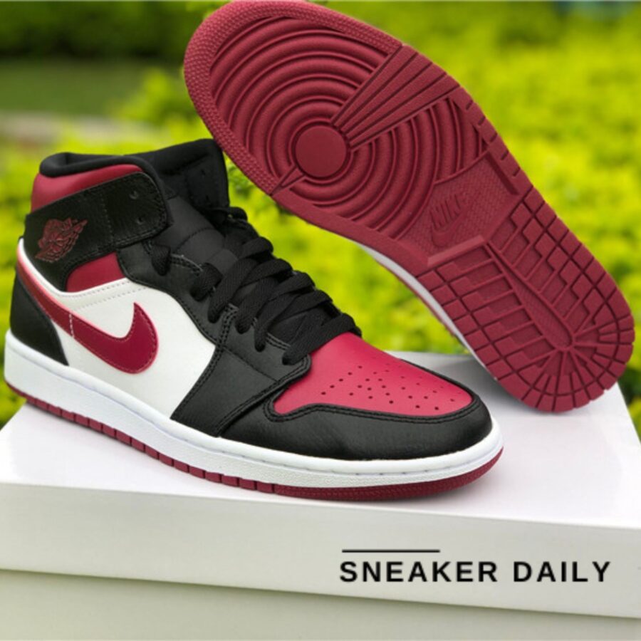 Giày Air Jordan 1 Mid 'Noble Red' 554724-066