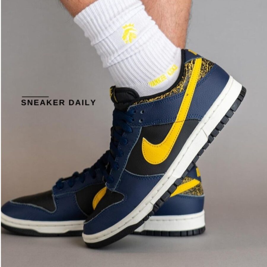 giày nike dunk low 'vintage michigan' fz4014-010