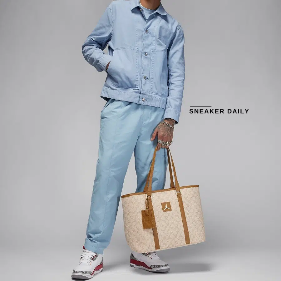Túi Jordan Monogram Tote Bag (32L) HF1890-113
