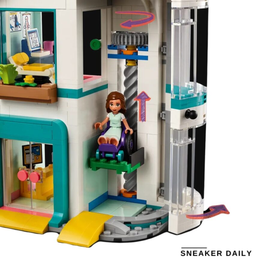 lego heartlake city hospital 42621