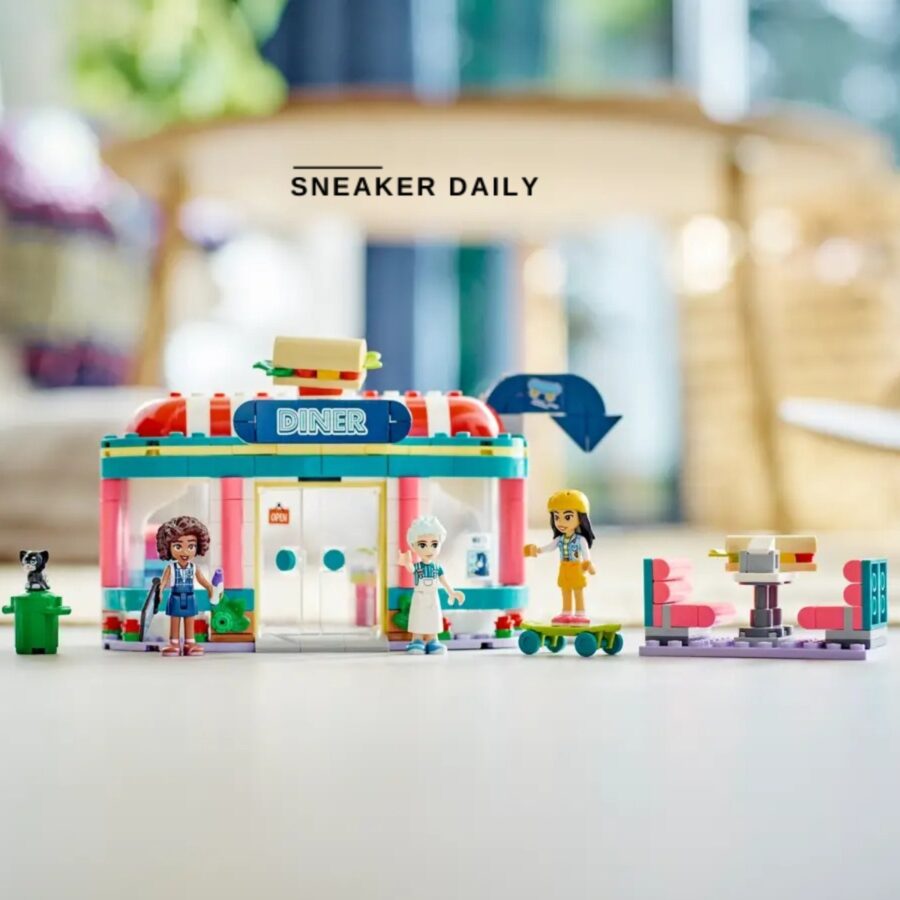 lego heartlake downtown diner 41728