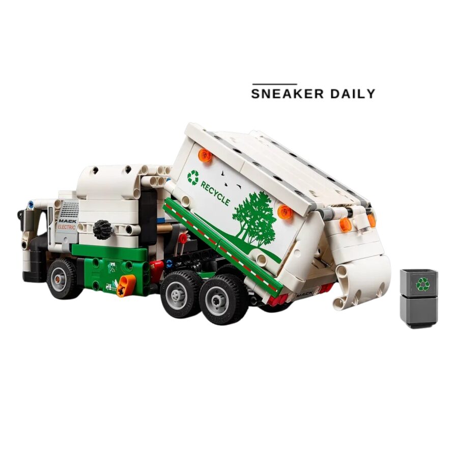 lego mack® lr electric garbage truck 42167