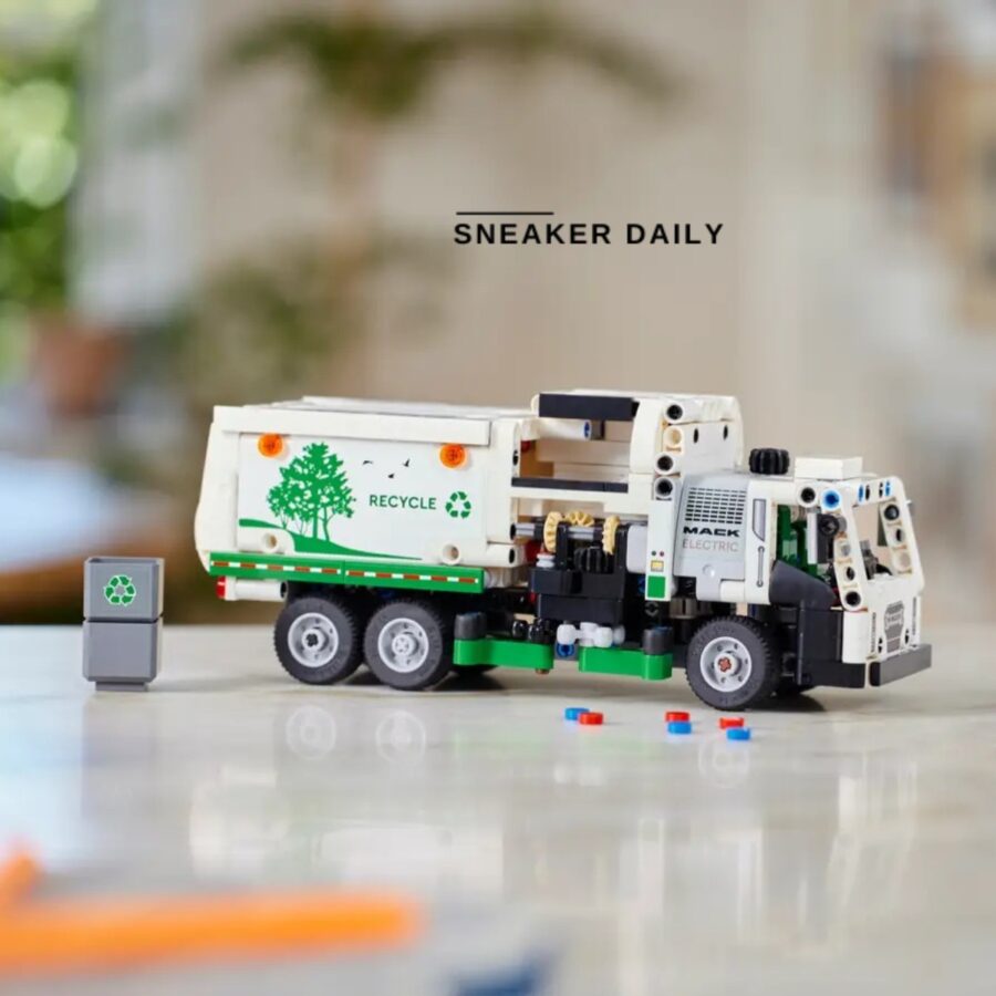 lego mack® lr electric garbage truck 42167