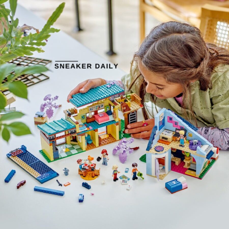 lego olly and paisley's family houses 42620