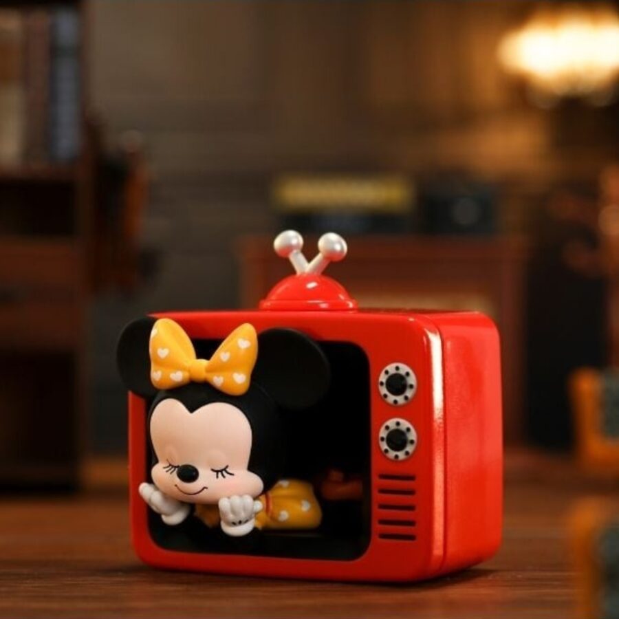 mô hình đồ chơi pop mart phim chuột mickey & những người bạn 6941848213471