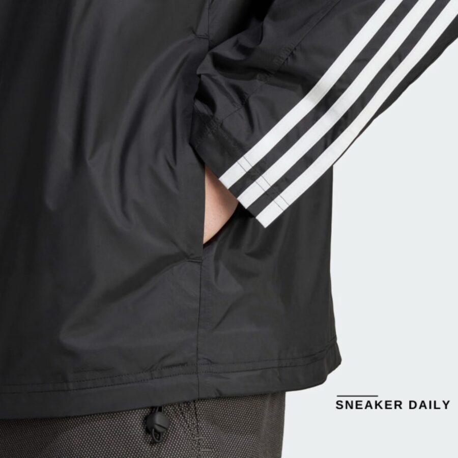 áo adidas essentials 3-stripes woven windbreaker black ib0381
