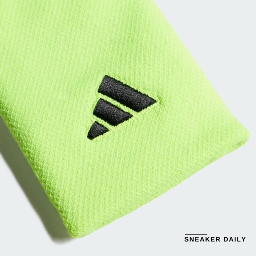 băng cổ tay adidas tennis wristband large 'lucid lemon' in5950