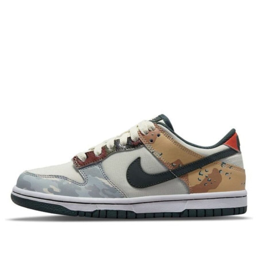 giày (gs) nike dunk low se 'sail multi-camo' db1909-100