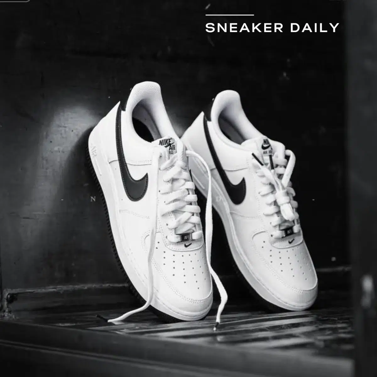 Giày Nike Air Force 1 '07 'White Black Outsole' FQ4296-101