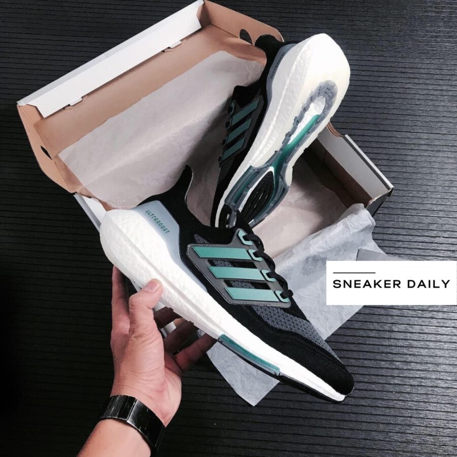 giày adidas ultraboost 21 'black sub green' fz1923