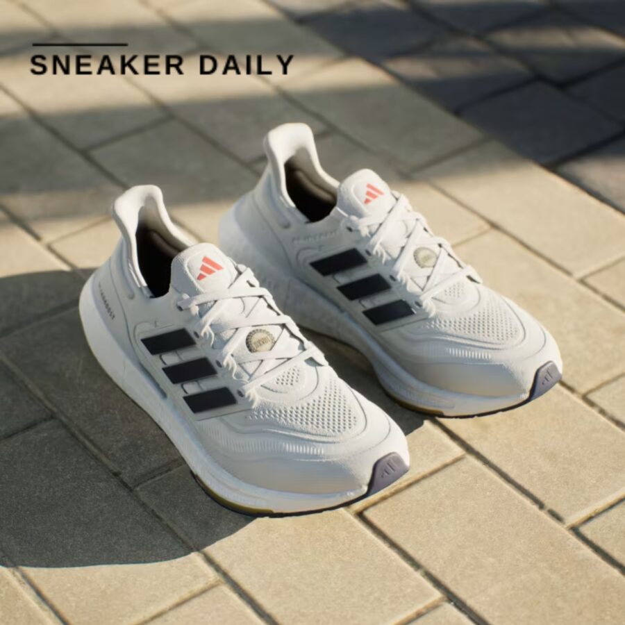 giày adidas ultraboost light 'white dark blue' id3285