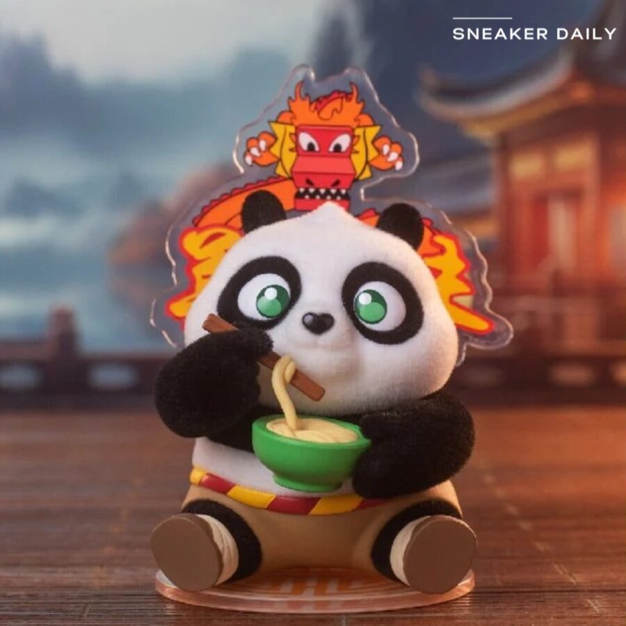 mô hình đồ chơi pop mart universal kung fu panda 6941848252470