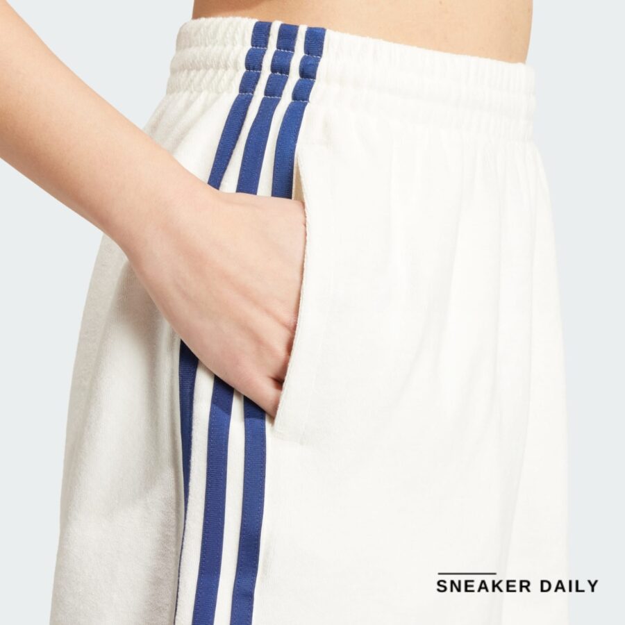 quần adidas terry shorts - off white it9841