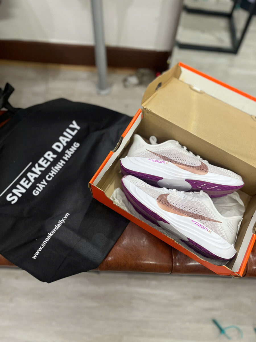 giày (wmns) nike pegasus plus 'white metallic red bronze' fq7261-108