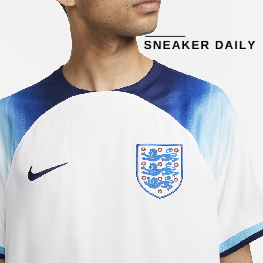áo nike england 2022/23 stadium home men's dri-fit football shirt dn0687-100