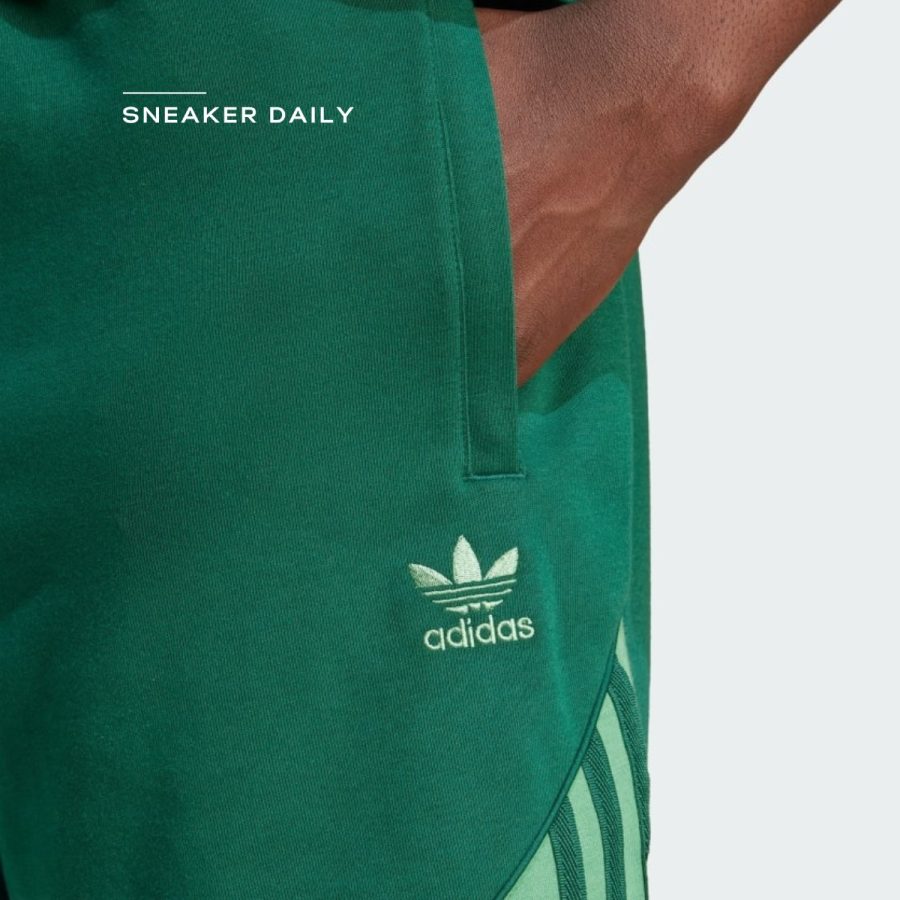 quần adidas sst colorblock shorts - collegiate green iy4861