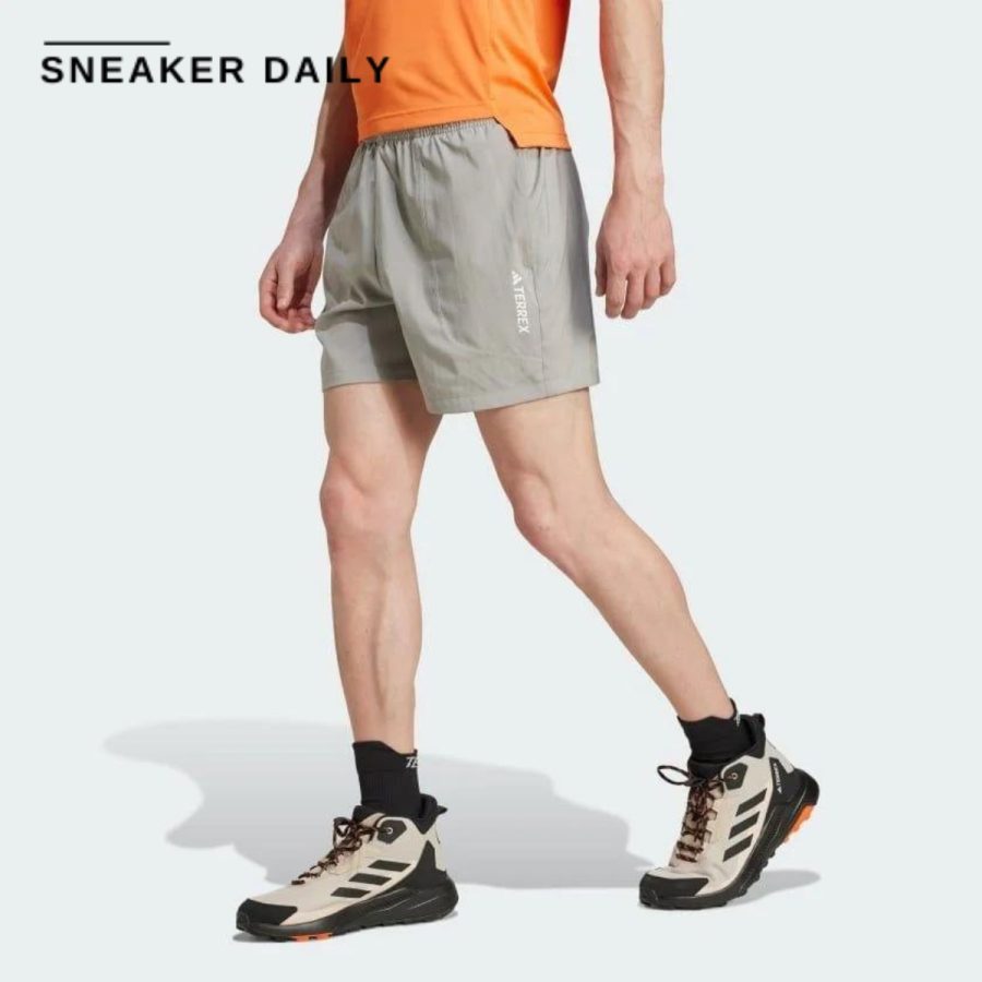 quần adidas terrex multi shorts iw6618