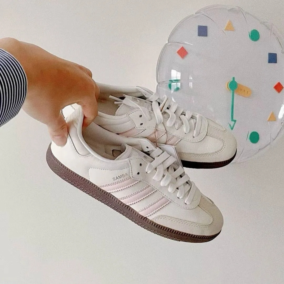 mẫu giày sneaker hot nhất mới phát hành tháng 6 (2)