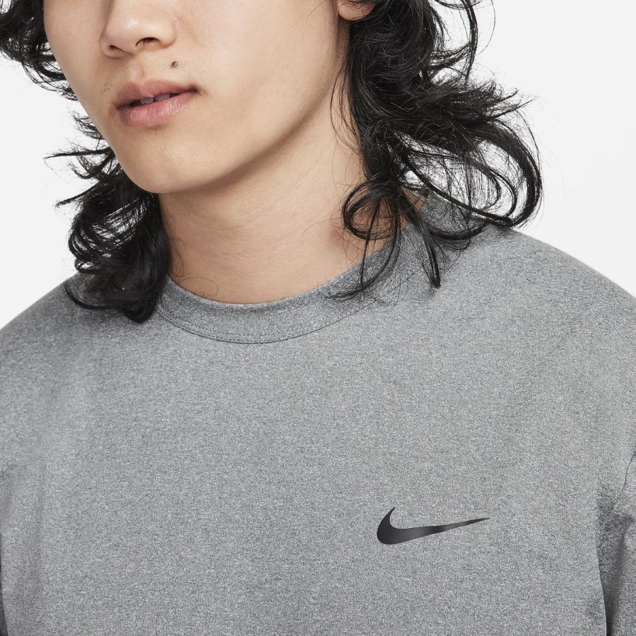 áo nike dri-fit uv hyverse men's long-sleeve fitness top fb8584-084