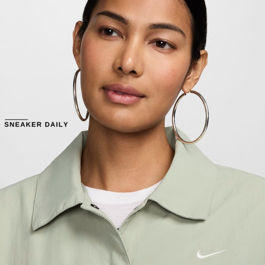 áo nike sportswear essential women's oversized uv woven coaches' jacket fv7561-370