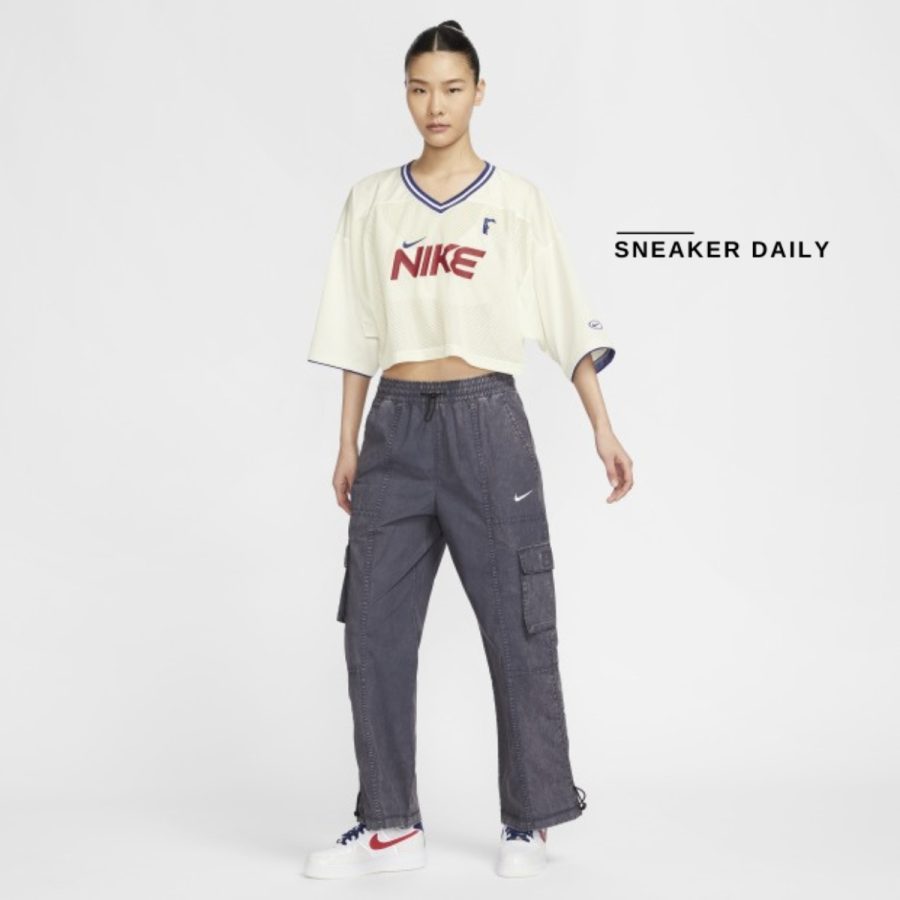 áo nike sportswear graphic crop jersey asia sizing 'beige red' hf6288-133