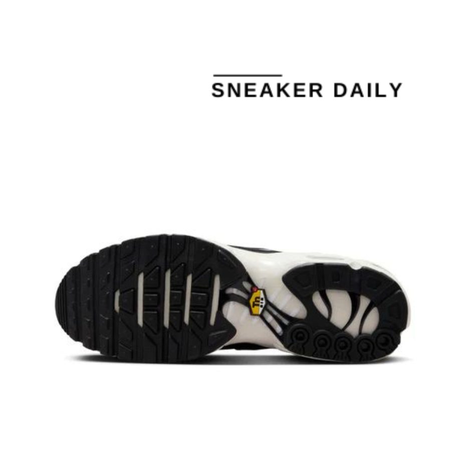 giày nike air max plus essential 'panda' fv6264-001