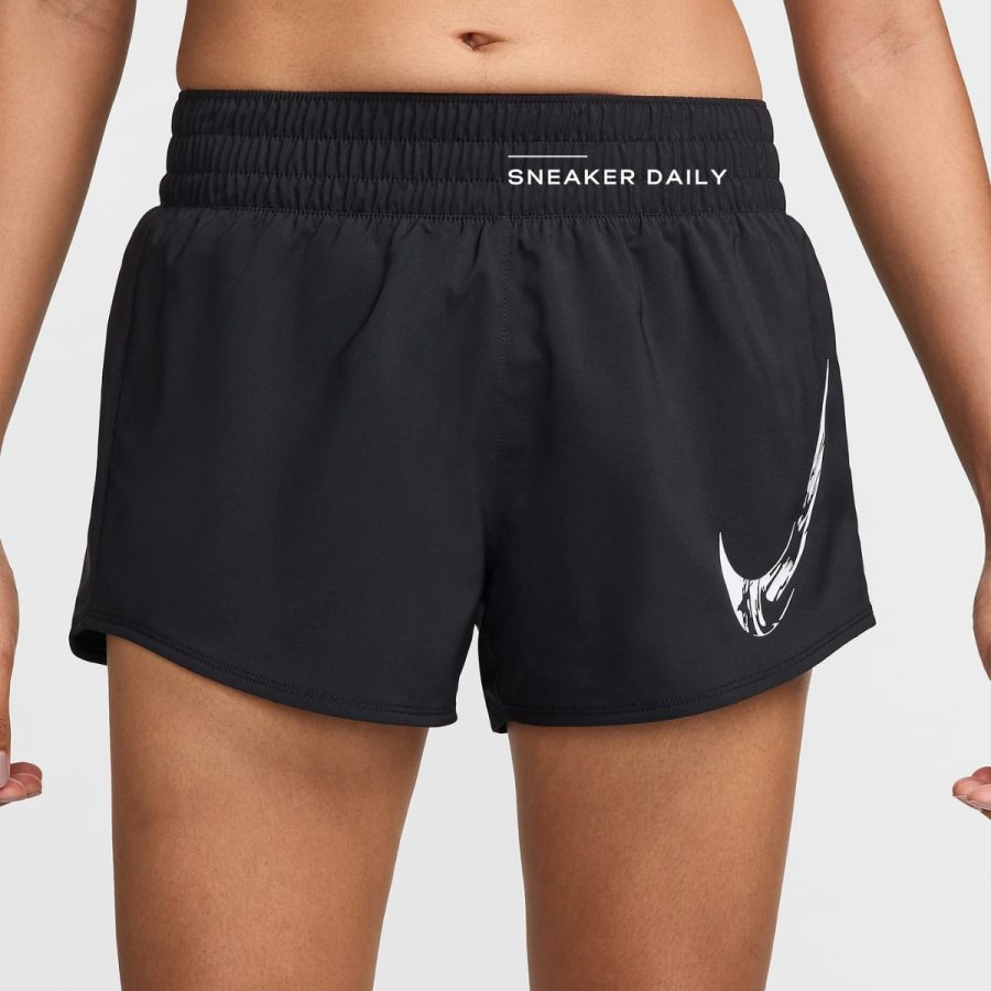 quần nike one women's dri-fit mid-rise brief-lined graphic shorts fv6365-010