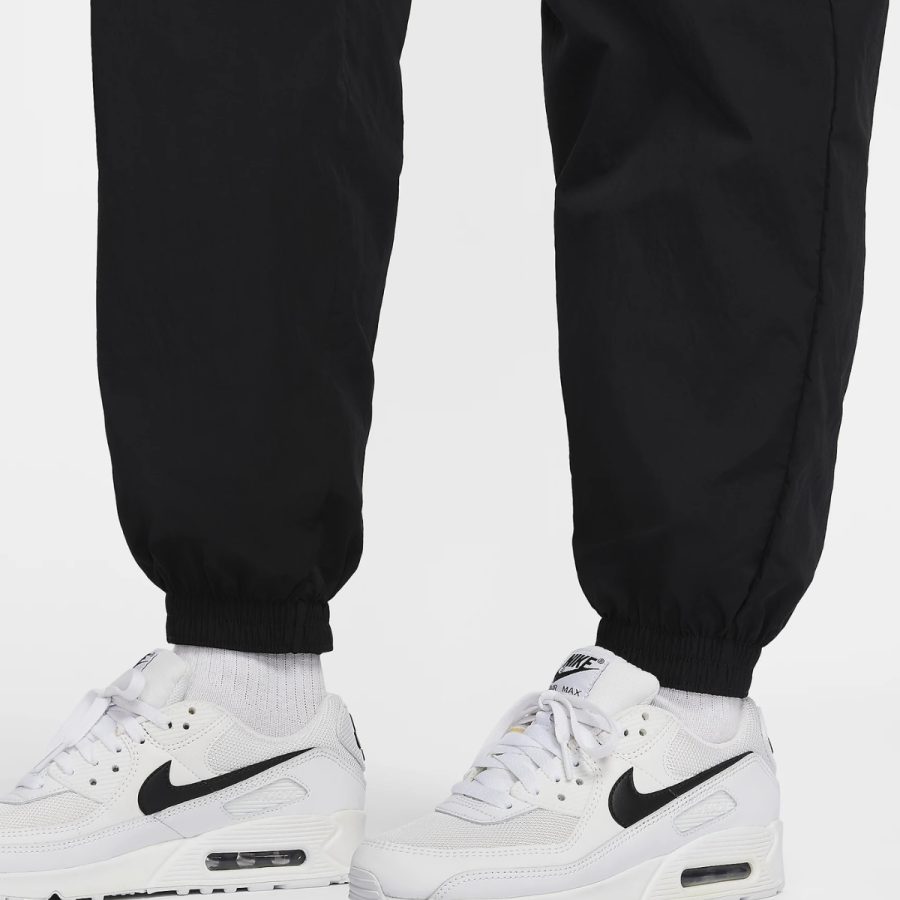 quần nike sportswear essential women's mid-rise oversized woven joggers fv7669-010