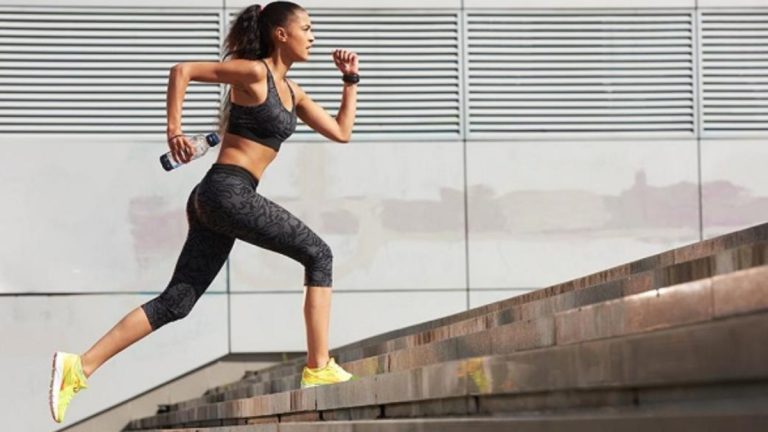 giày chạy bộ nữ được yêu thích