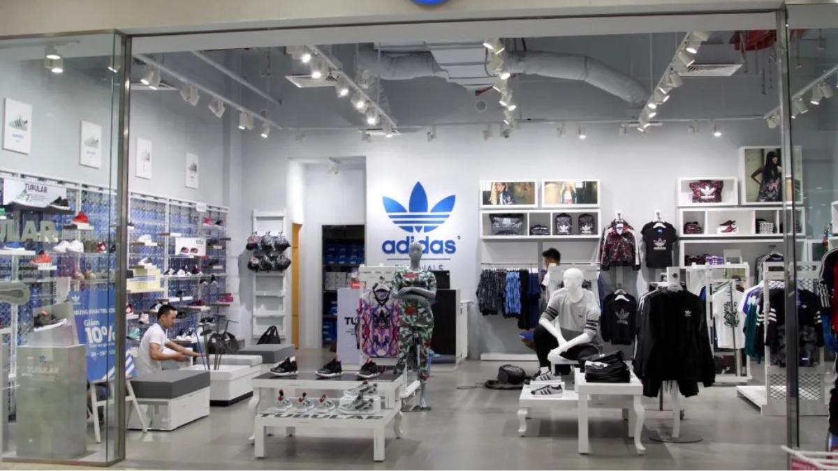 giày adidas nữ được yêu thích nhất