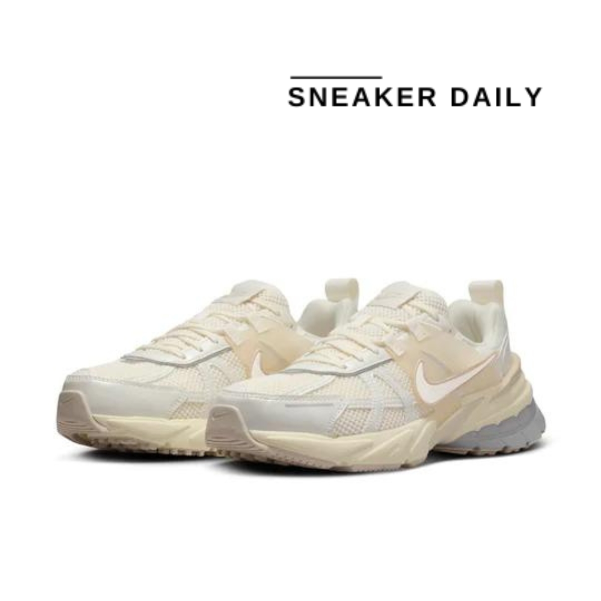 スニーカー Nike V2K Run Shoes HQ1512-110 Amazon | [ナイキ] V2Kラン W V2KRUN ペールアイボリー