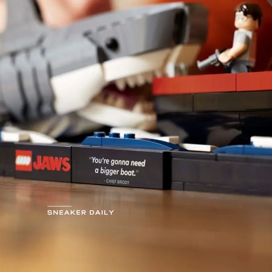 lego jaws 21350