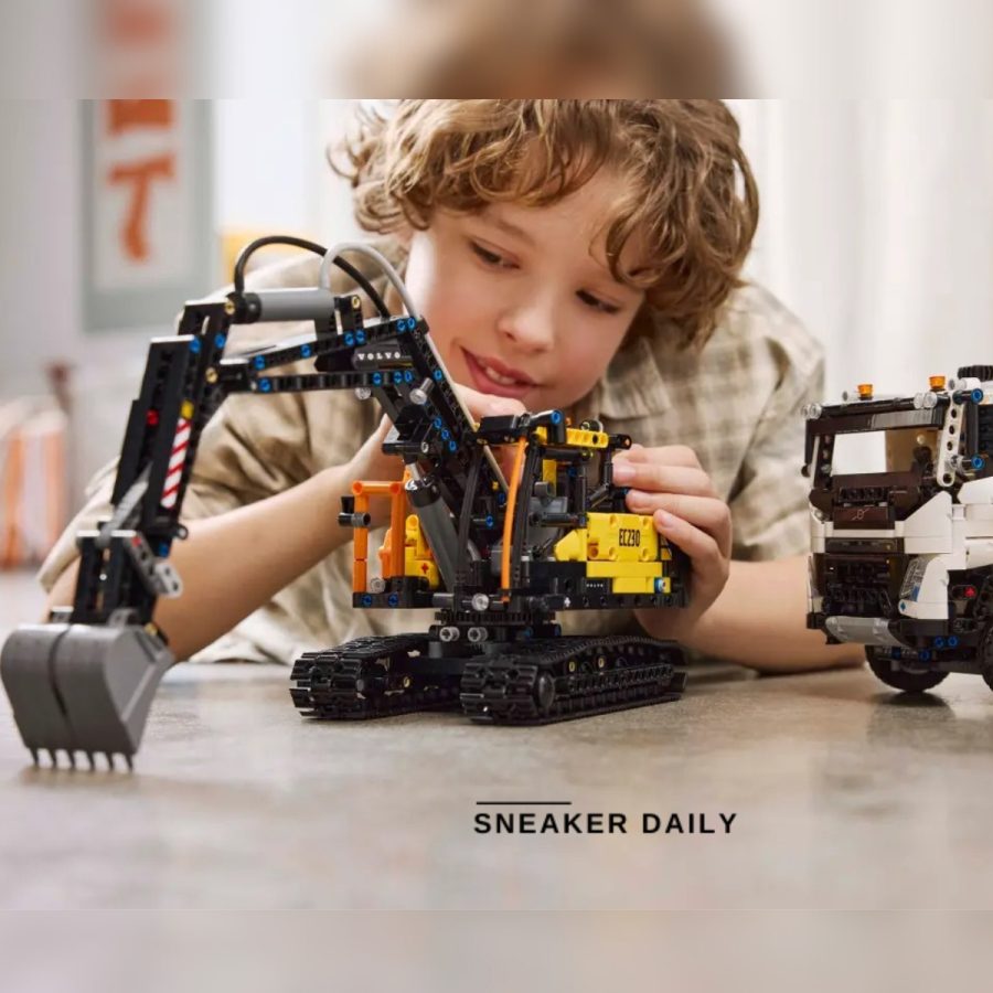 lego volvo fmx truck & ec230 electric excavator 42175