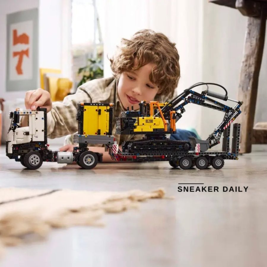 lego volvo fmx truck & ec230 electric excavator 42175
