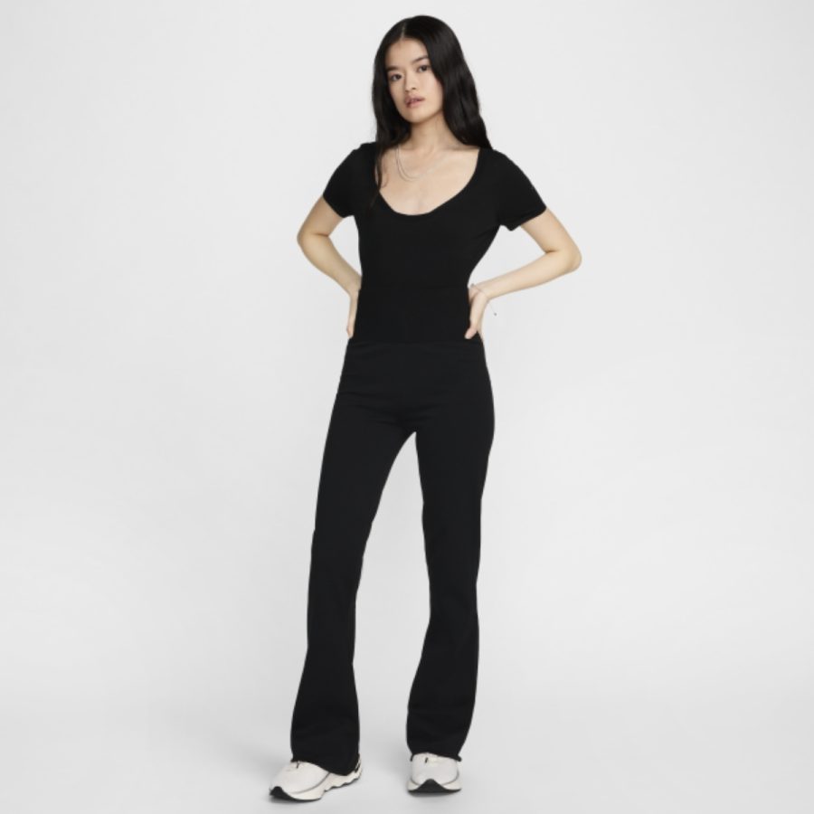 quần nike sportswear chill knit women's tight high-waisted jumper flared trousers fn4686-010