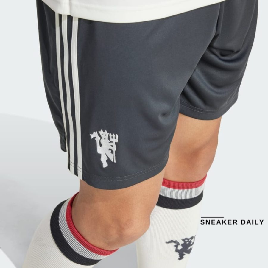 quần adidas manchester united 24/25 third shorts - carbon iy7807