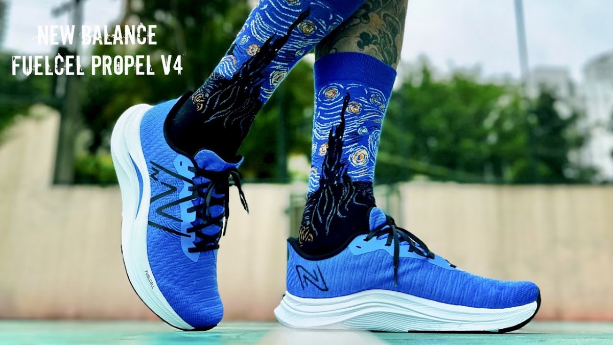 giày chạy bộ new balance