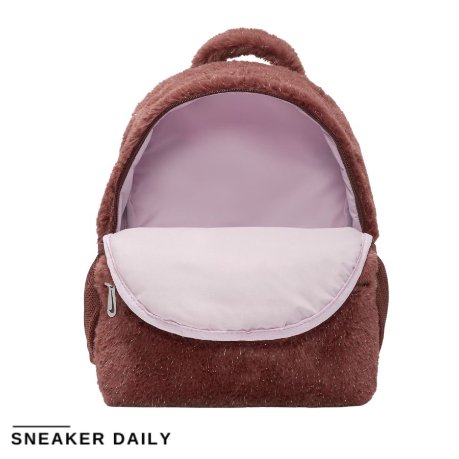 balo nike older kids' faux fur backpack (11l) fz1330-231