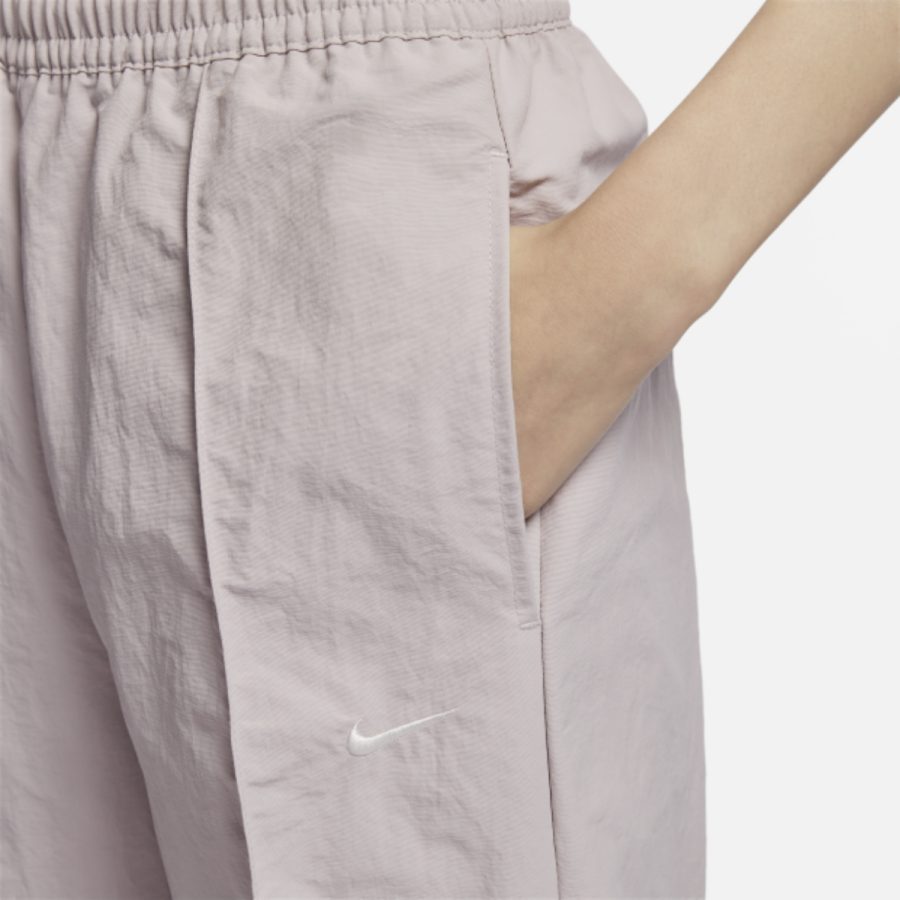 quần nike sportswear women's mid-rise sun protection woven pants fq3589-019
