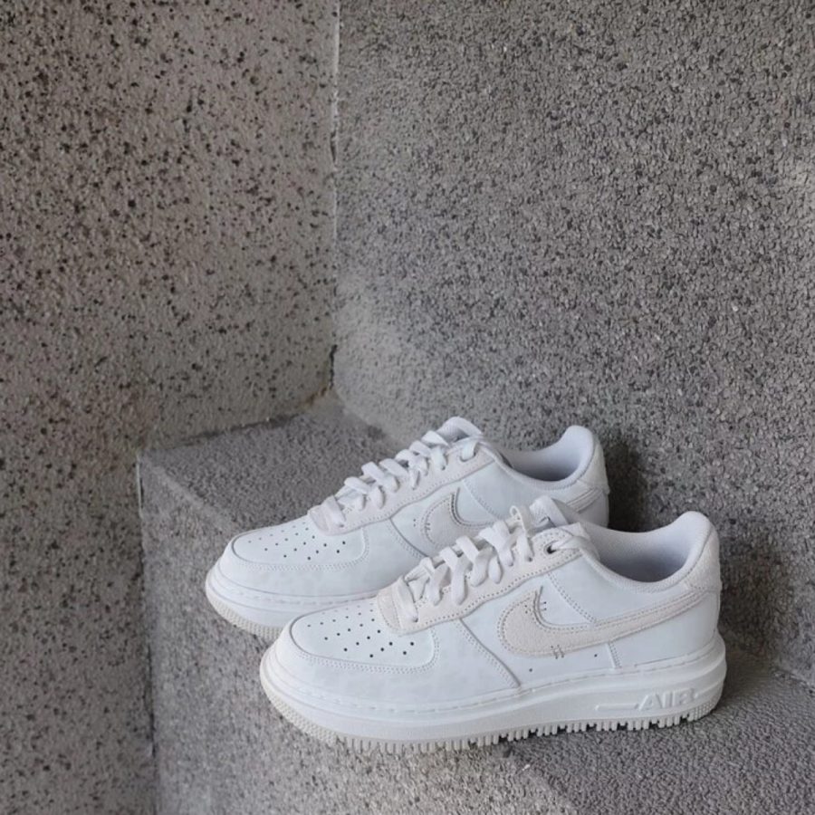 giày nike air force 1 luxe 'triple white' dd9605-100