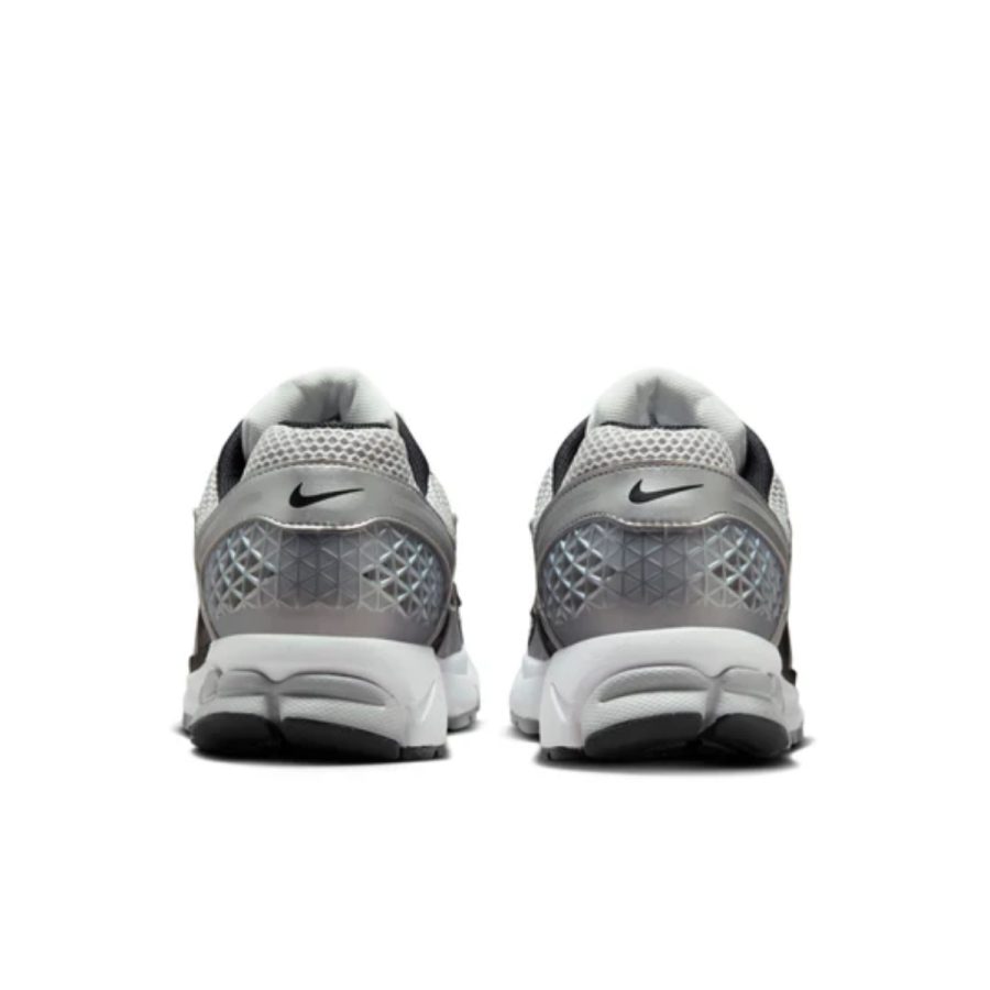 giày nike zoom vomero 5 'metallic silver black' fj4151-004