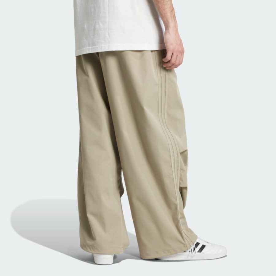 quần adidas parachute pants - silver pebble iz4849