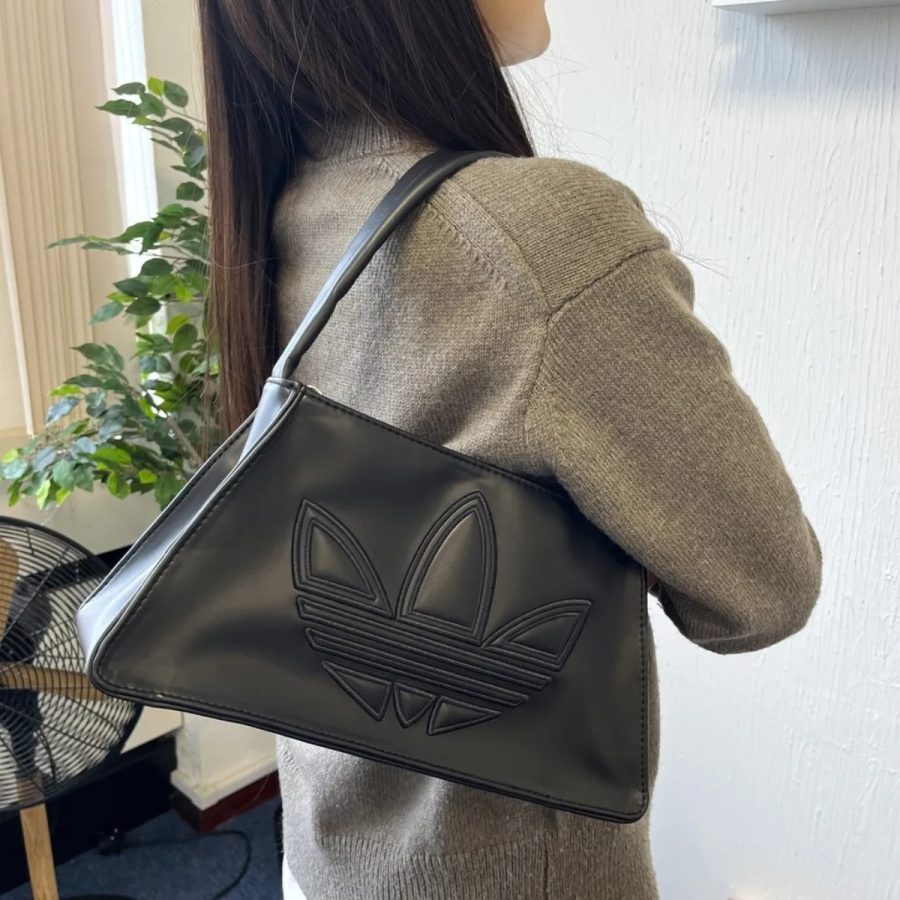 túi adidas polyurethane outline trefoil shoulder bag - black iy4057