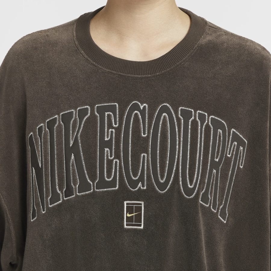 áo nike court heritage women's oversized crew neck graphic tennis sweatshirt baroque brown fq2243-237