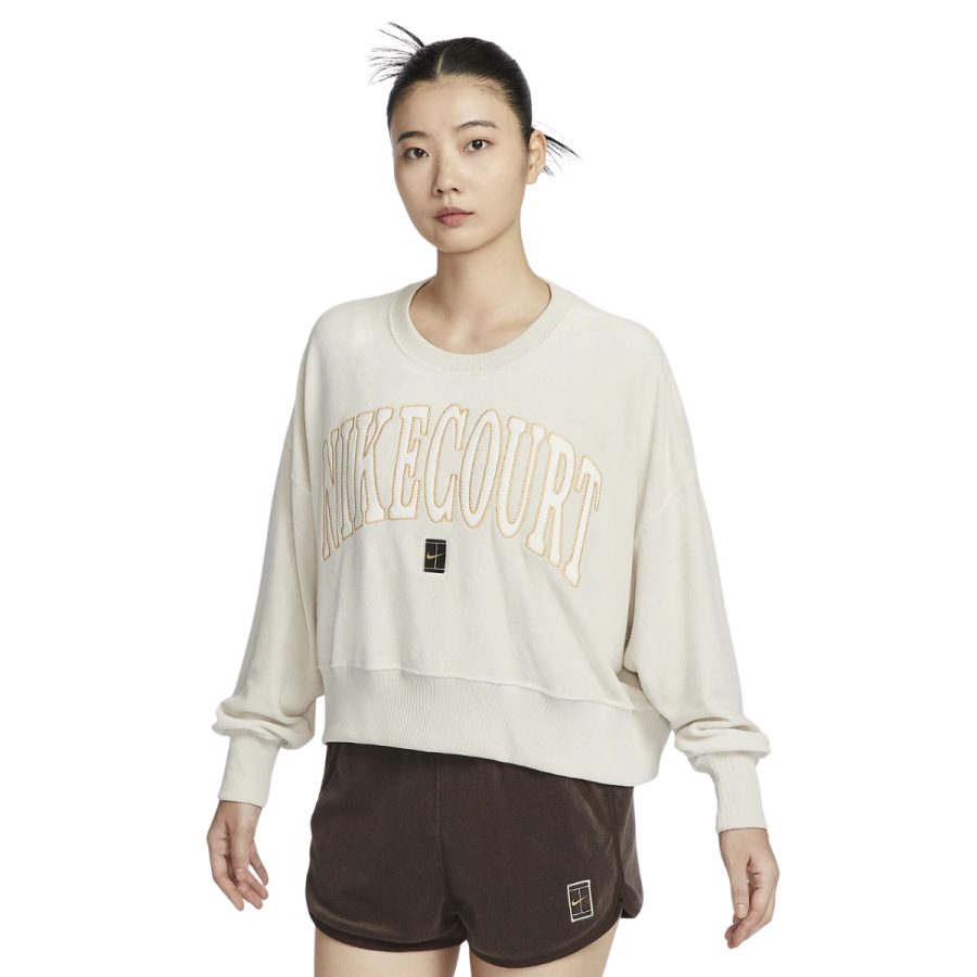 áo nike court heritage women's oversized crew neck graphic tennis sweatshirt light orewood brown fq2243-104