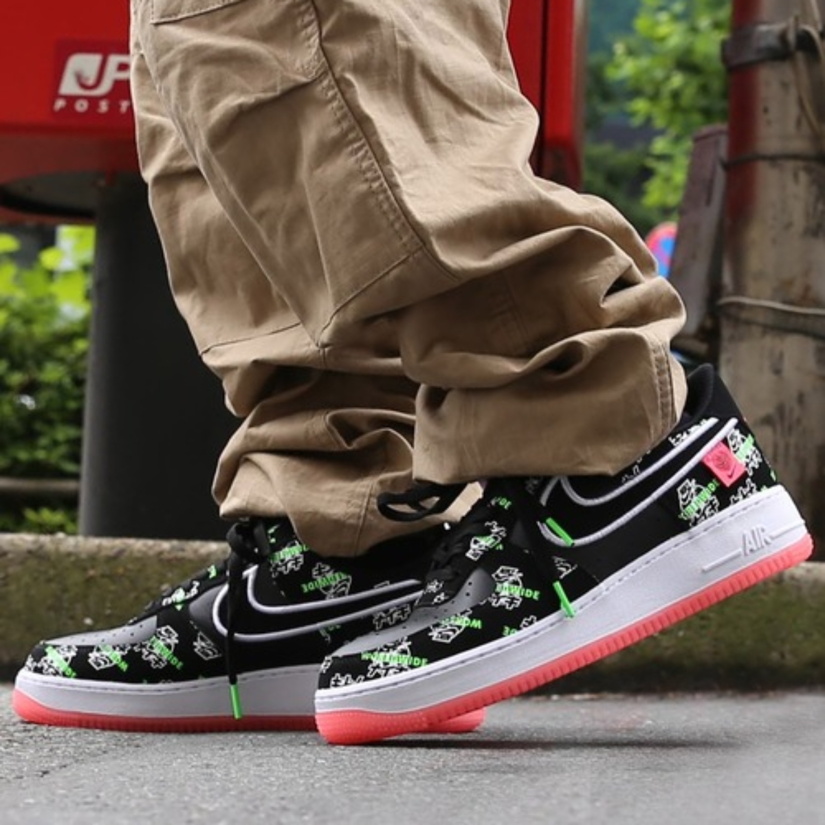 giày nike air force 1 07 lv8 worldwide 'black white red' da1343-003 (2) giày nike air force 1 07 lv8 worldwide 'black white red' da1343-003