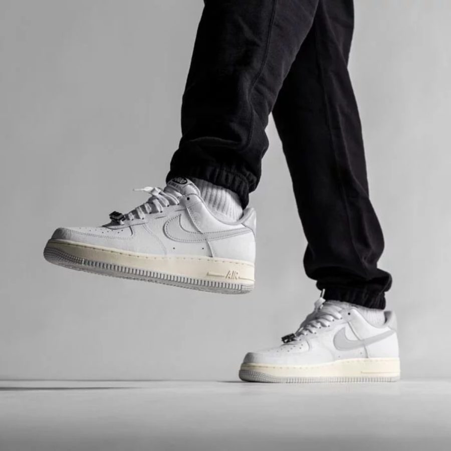 giày nike air force 1 '07 premium '1-800 toll free' cj1631-100
