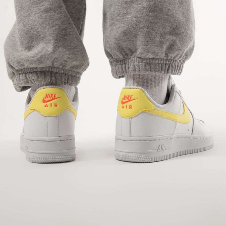 giày nike air force 1 '07 'saturn gold' 315115-170
