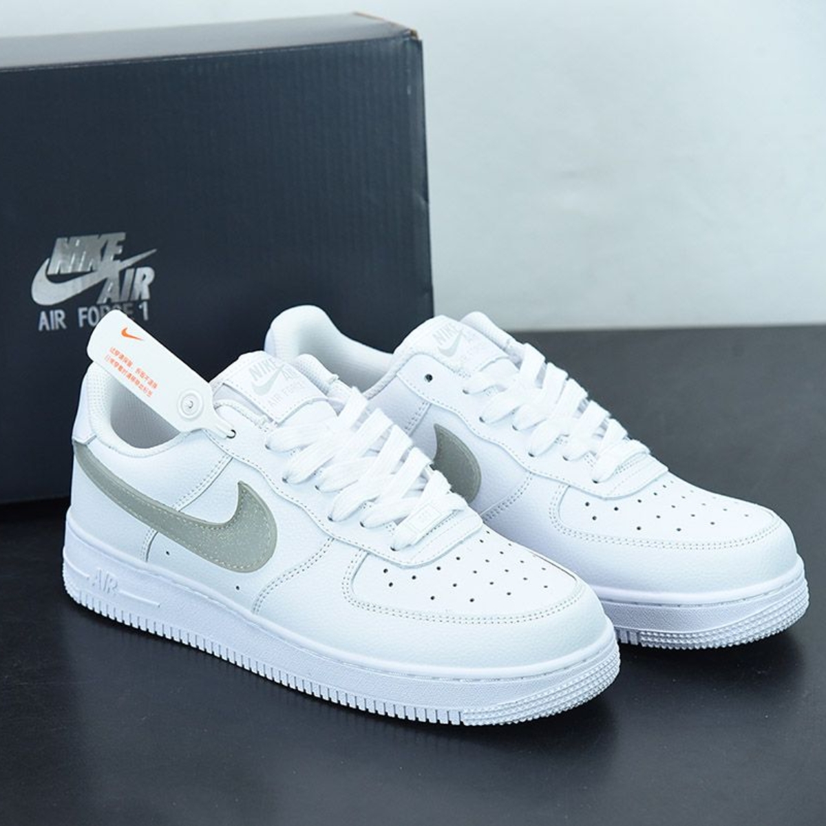 giày nike air force 1 low ‘white gold glitter swoosh’ dh4407-101 (7) giày nike air force 1 low ‘white gold glitter swoosh’ dh4407-101